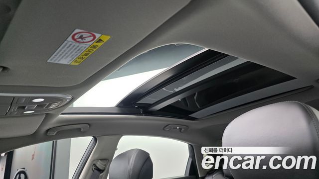 Genesis G80 2018 — photo 34