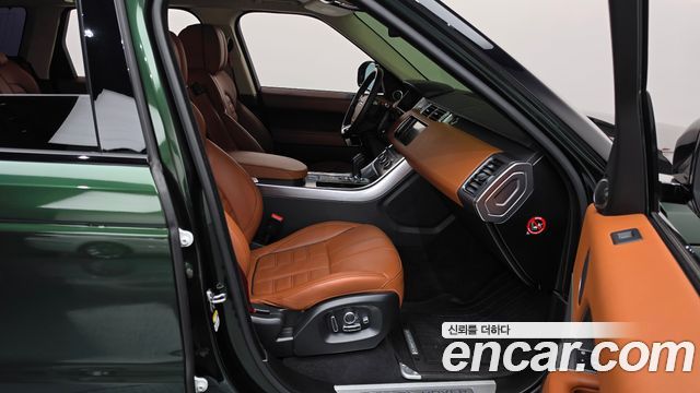 Land Rover Range Rover Sport 2016 — photo 11