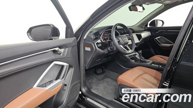 Audi Q3 2025 — photo 13