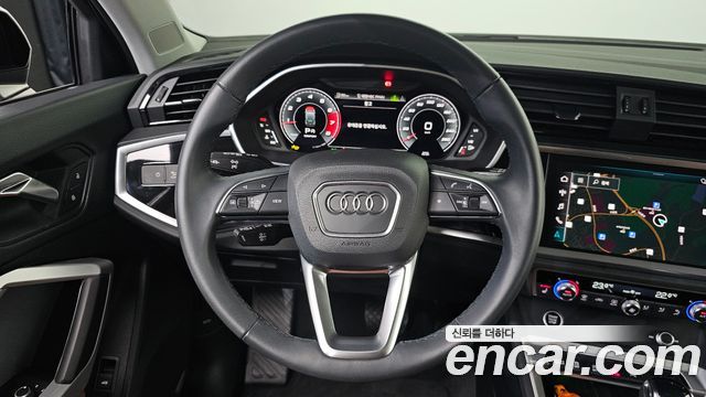 Audi Q3 2025 — photo 20