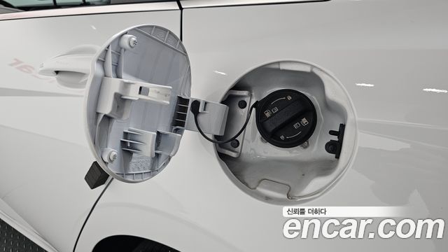 Hyundai AVANTE 2024 — photo 18