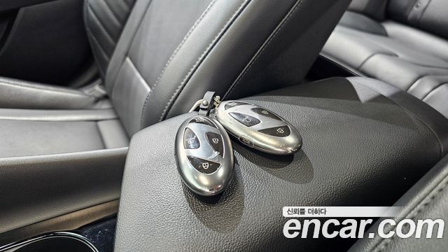 Hyundai AVANTE 2024 — photo 23
