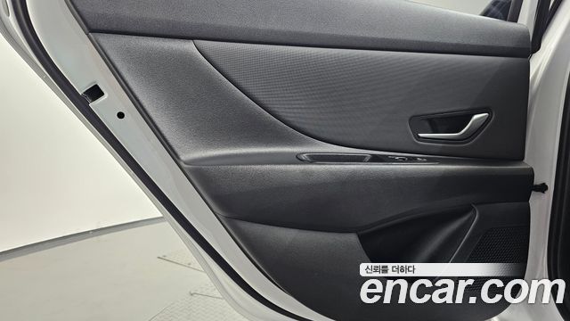 Hyundai AVANTE 2024 — photo 15
