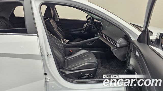 Hyundai AVANTE 2024 — photo 16