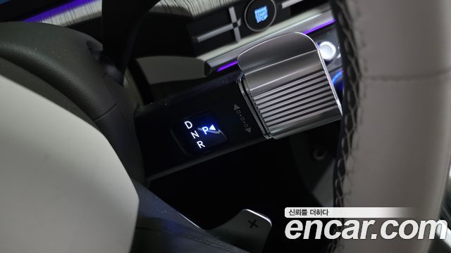 Hyundai Santafe 2025 — photo 12