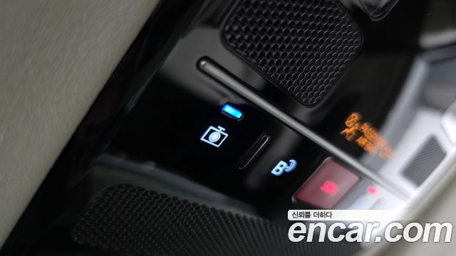 Hyundai Santafe 2025 — photo 23
