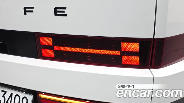 Hyundai Santafe 2025 — photo 9