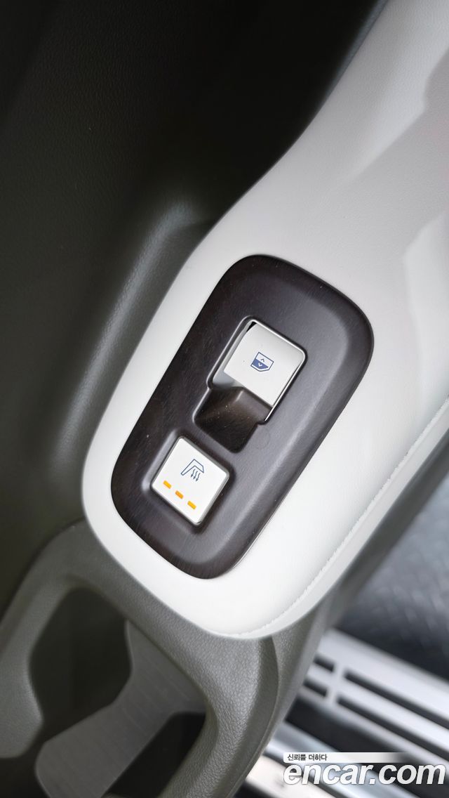 Hyundai Santafe 2025 — photo 29