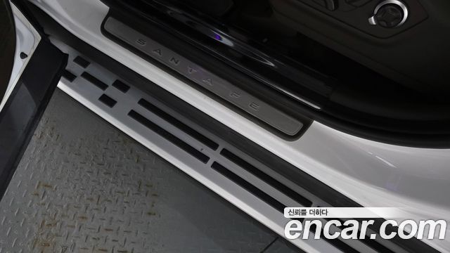 Hyundai Santafe 2025 — photo 36