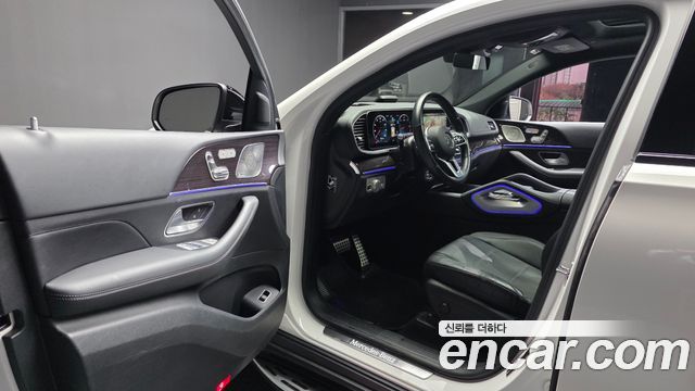 Mercedes-Benz GLE-Class 2022 — photo 13
