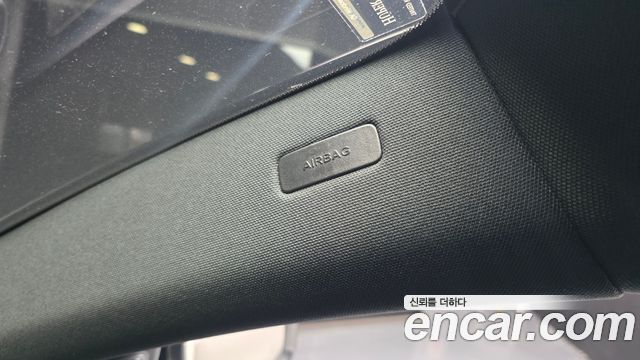 Mercedes-Benz GLE-Class 2022 — photo 30