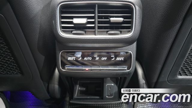 Mercedes-Benz GLE-Class 2022 — photo 35
