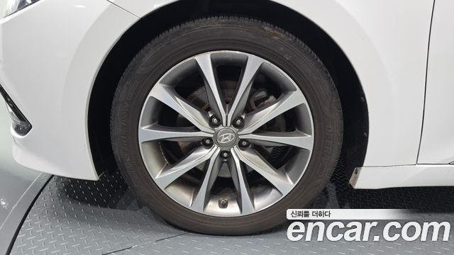 Hyundai Grandeur 2015 — photo 5