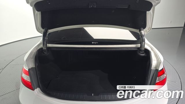 Hyundai Grandeur 2015 — photo 26