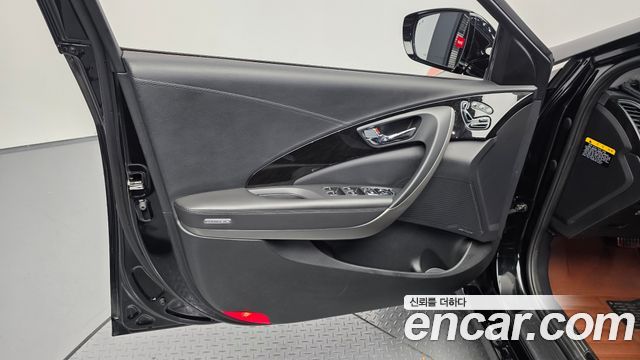 Hyundai Grandeur 2017 — photo 14