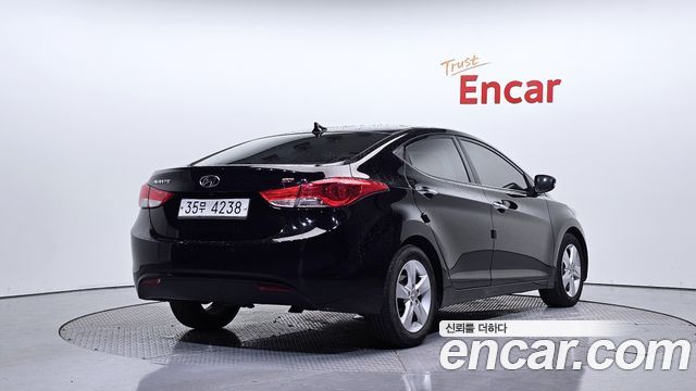 Hyundai AVANTE 2013 — photo 2