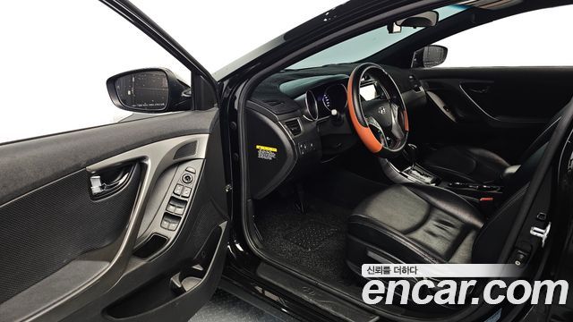 Hyundai AVANTE 2013 — photo 13