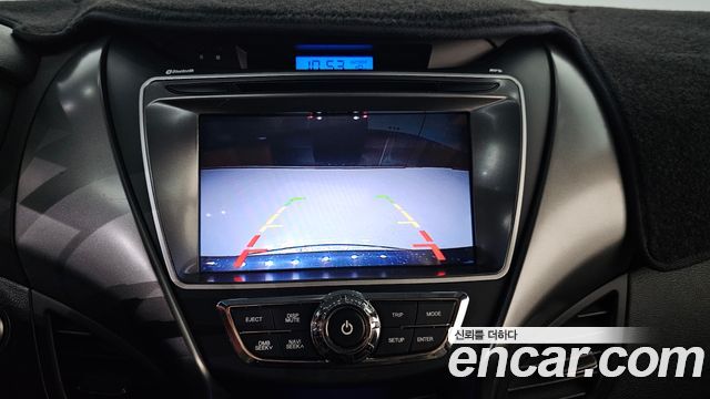 Hyundai AVANTE 2013 — photo 19