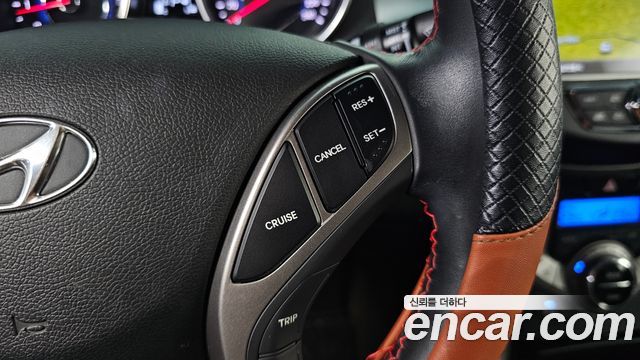 Hyundai AVANTE 2013 — photo 21