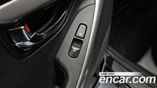Hyundai AVANTE 2013 — photo 23
