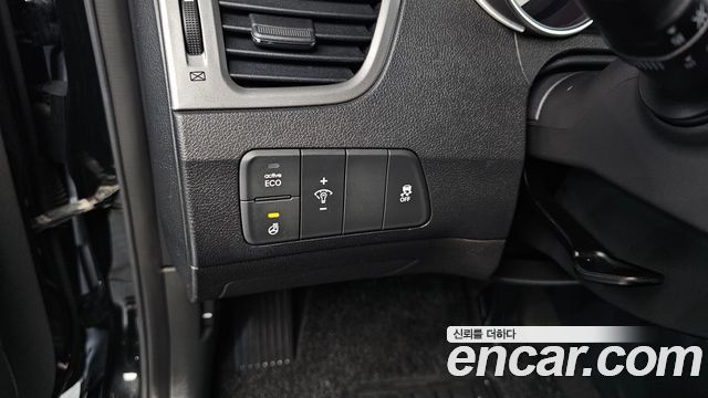 Hyundai AVANTE 2013 — photo 24