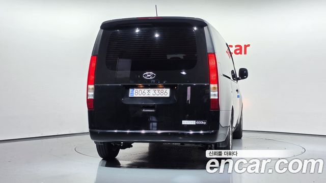 Hyundai Staria 2024 — photo 4