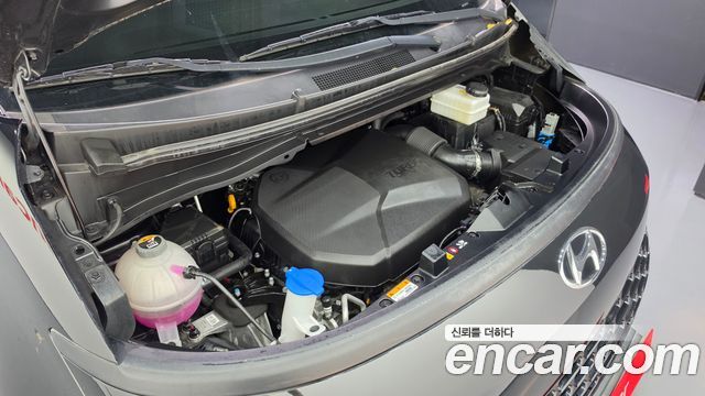 Hyundai Staria 2024 — photo 6