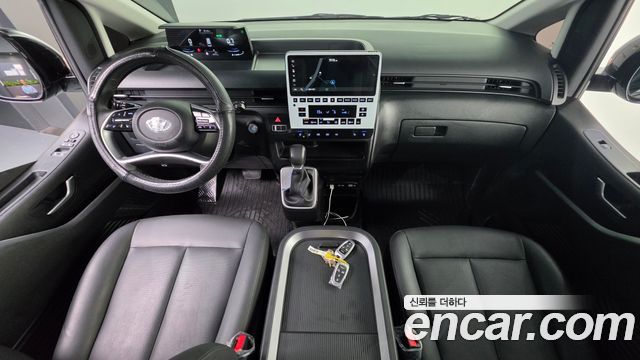 Hyundai Staria 2024 — photo 7