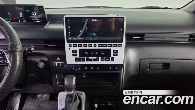 Hyundai Staria 2024 — photo 12