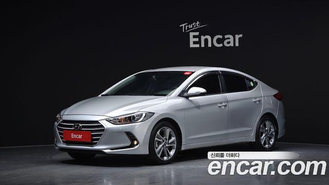 Hyundai AVANTE 2017 — photo 1