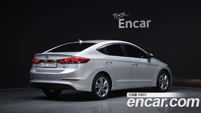 Hyundai AVANTE 2017 — photo 2