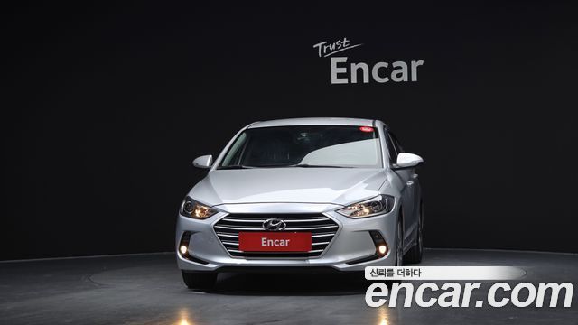 Hyundai AVANTE 2017 — photo 3