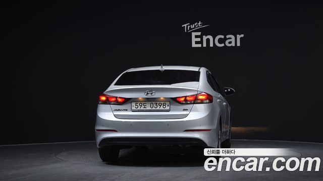 Hyundai AVANTE 2017 — photo 4