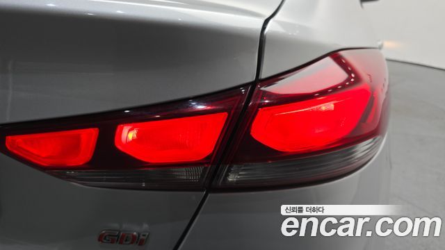 Hyundai AVANTE 2017 — photo 9