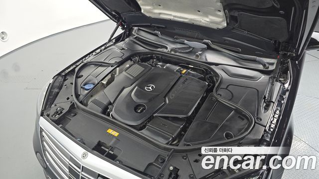 Mercedes-Benz S-Class 2018 — photo 6