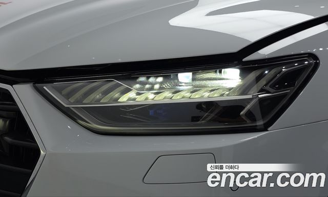 Audi A7 2020 — photo 8