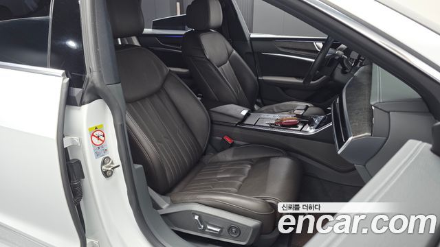 Audi A7 2020 — photo 16