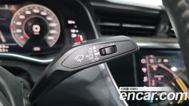 Audi A7 2020 — photo 29
