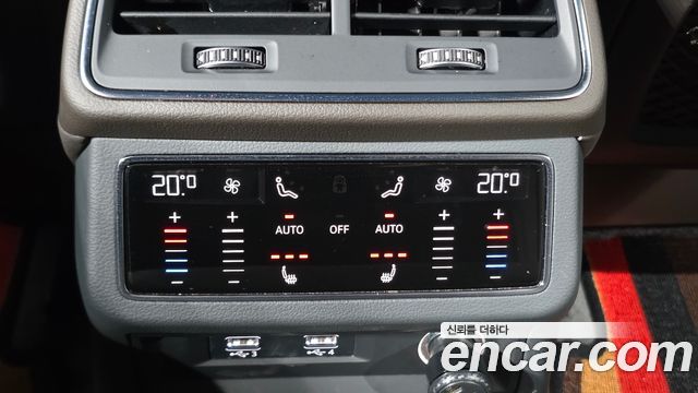 Audi A7 2020 — photo 30