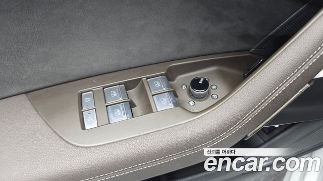 Audi A7 2020 — photo 32