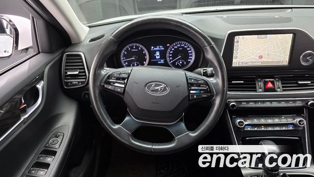 Hyundai Grandeur 2017 — photo 19