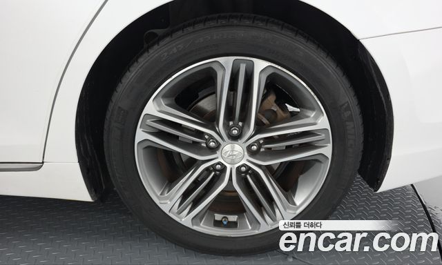Hyundai Grandeur 2017 — photo 7