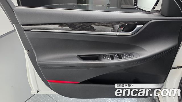 Hyundai Grandeur 2017 — photo 14