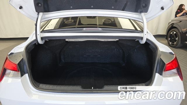 Hyundai AVANTE 2022 — photo 20