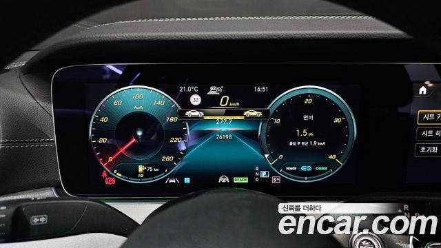 Mercedes-Benz CLS-Class 2022 — photo 11