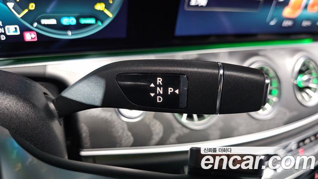 Mercedes-Benz CLS-Class 2022 — photo 12