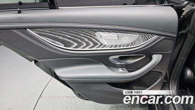 Mercedes-Benz CLS-Class 2022 — photo 15