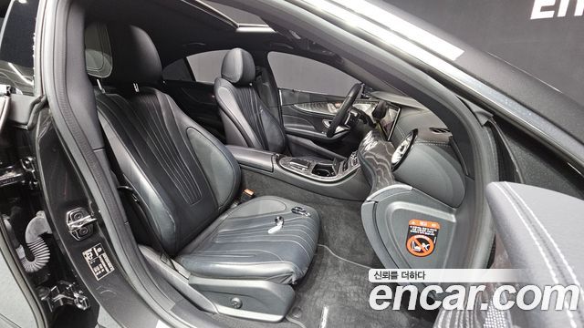 Mercedes-Benz CLS-Class 2022 — photo 16