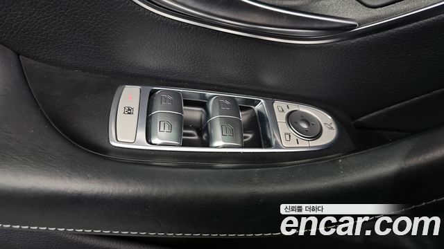 Mercedes-Benz CLS-Class 2022 — photo 27