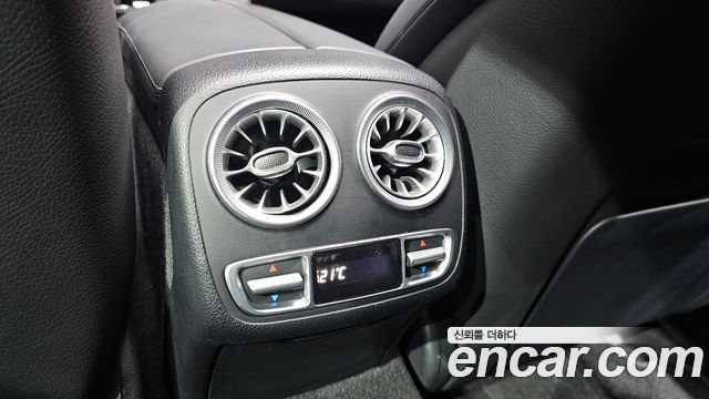 Mercedes-Benz CLS-Class 2022 — photo 35
